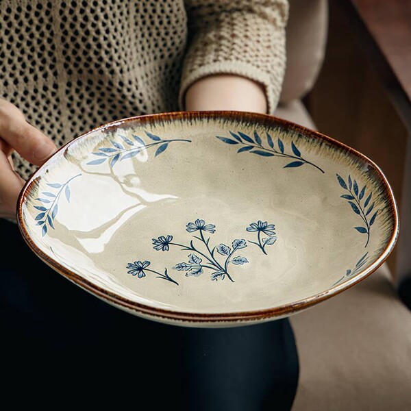 9 inch scalloped deep plate